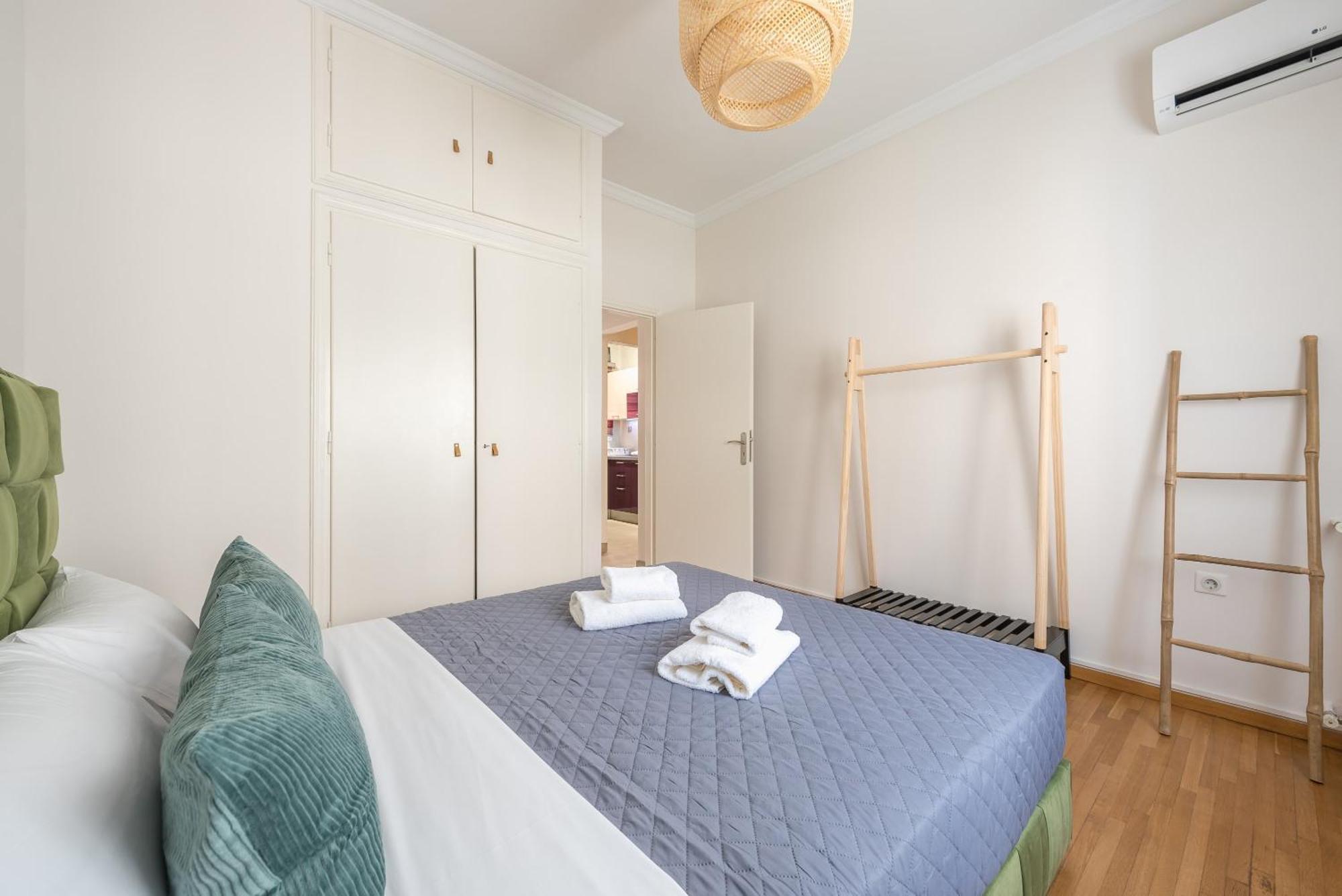 Апартаменти Stylish 2 Bd Urban Retreat Near Panormou Metro Афіни Екстер'єр фото